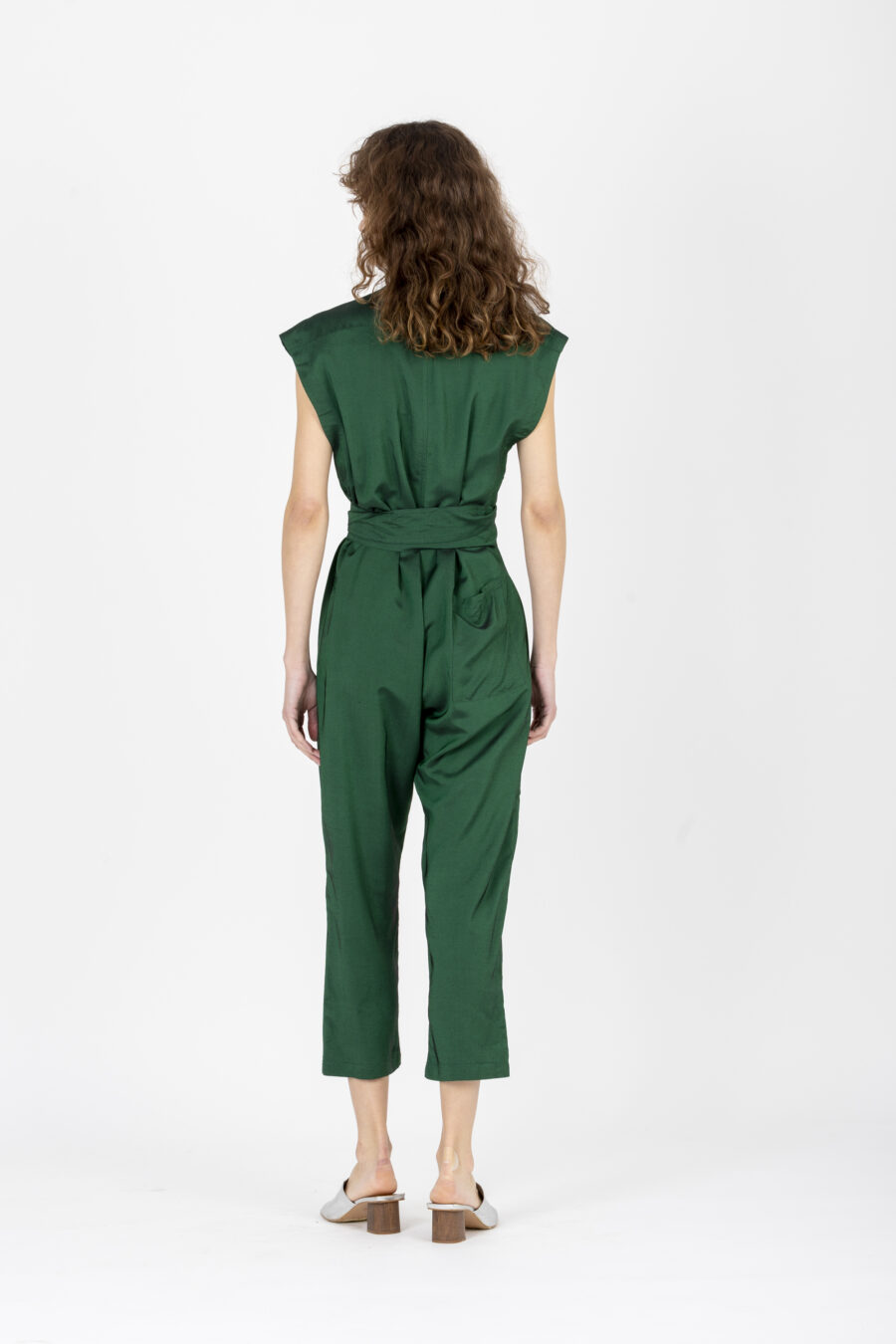 lana-green-jumpsuit-uniforme-athens