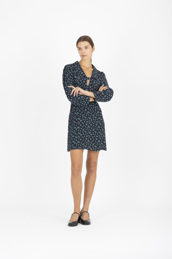 black-ditsy-floral-peterpan-collar-dress