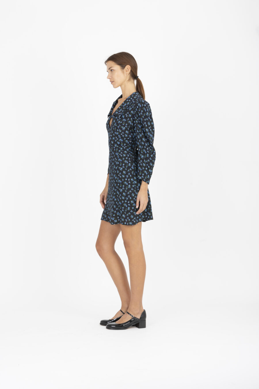 black-ditsy-floral-peterpan-collar-dress