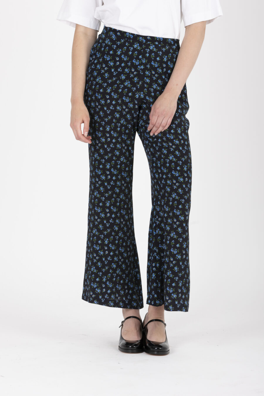 ditsy-floral-black-pants